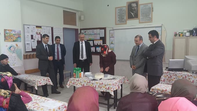 Yeniyüzyıl'da Aile Eğitimi