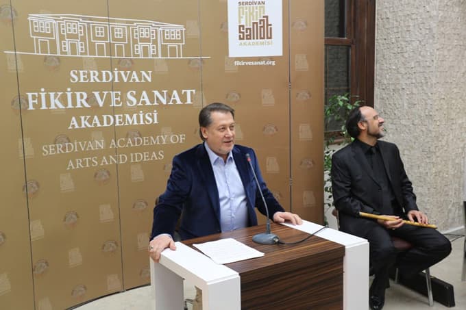 Ahmet Özhan SFSA'da musikiseverlerle buluştu