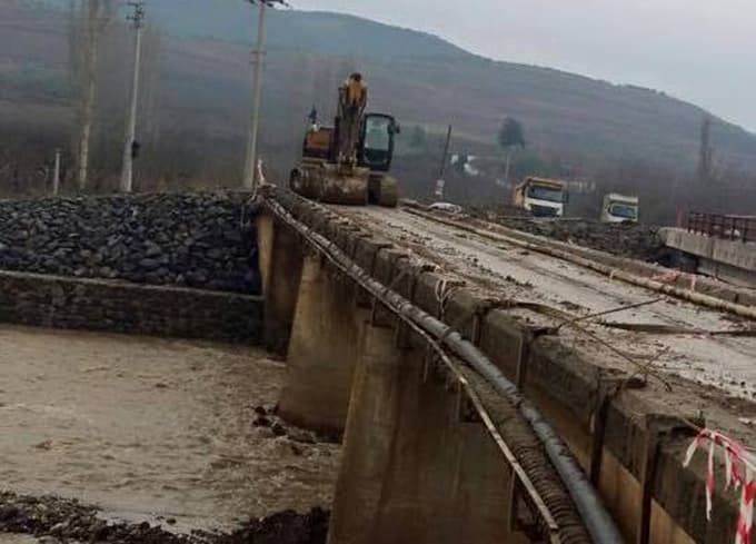 Eski Doğantepe Köprüsü yıkıldı