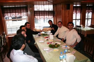 Kurtlar Vadisi'nin "Şekerim"i Sakarya'ya Geldi