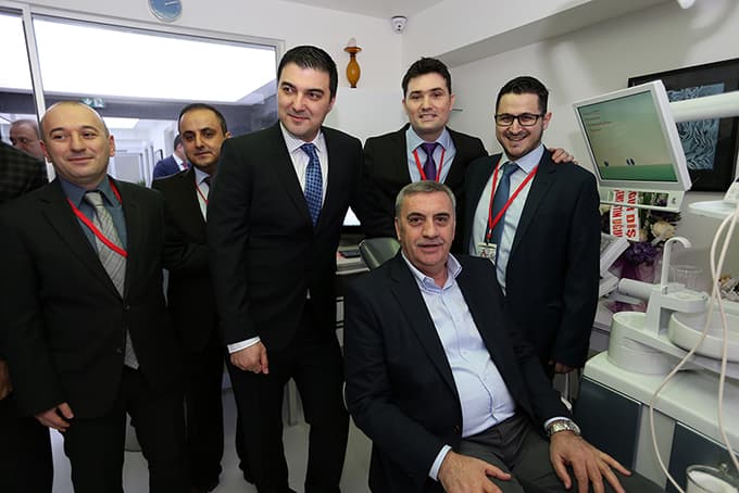 Toçoğlu Ev Diş Polikliniği açılışına katıldı 