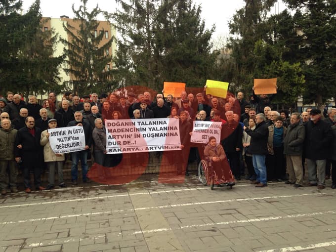Sakaryalı Artvinliler'den Cerattepe eylemi