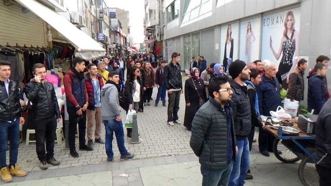 Vatandaşlar tek bir ağızdan İstiklal Marşı'nı okudu