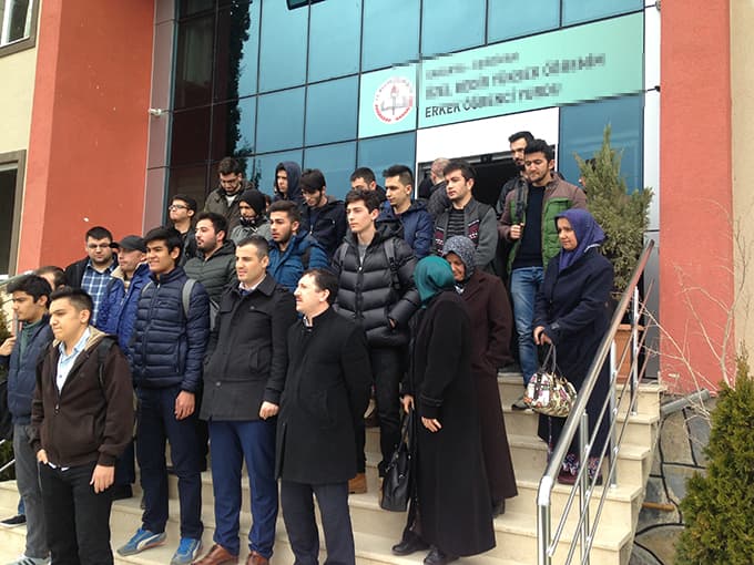 Öğrenci yurdu mühürlendi