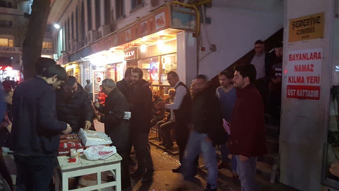 AK Gençlik Şehitler için Kur'an-ı Kerim okuttu