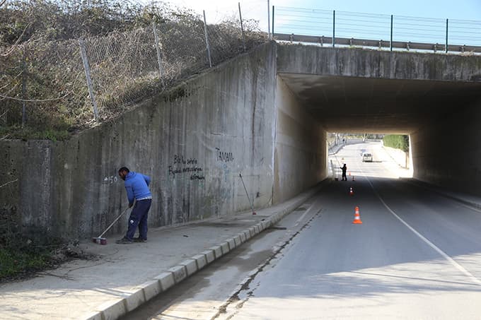 Sapanca'da alt geçitler tek tek elden geçiriliyor