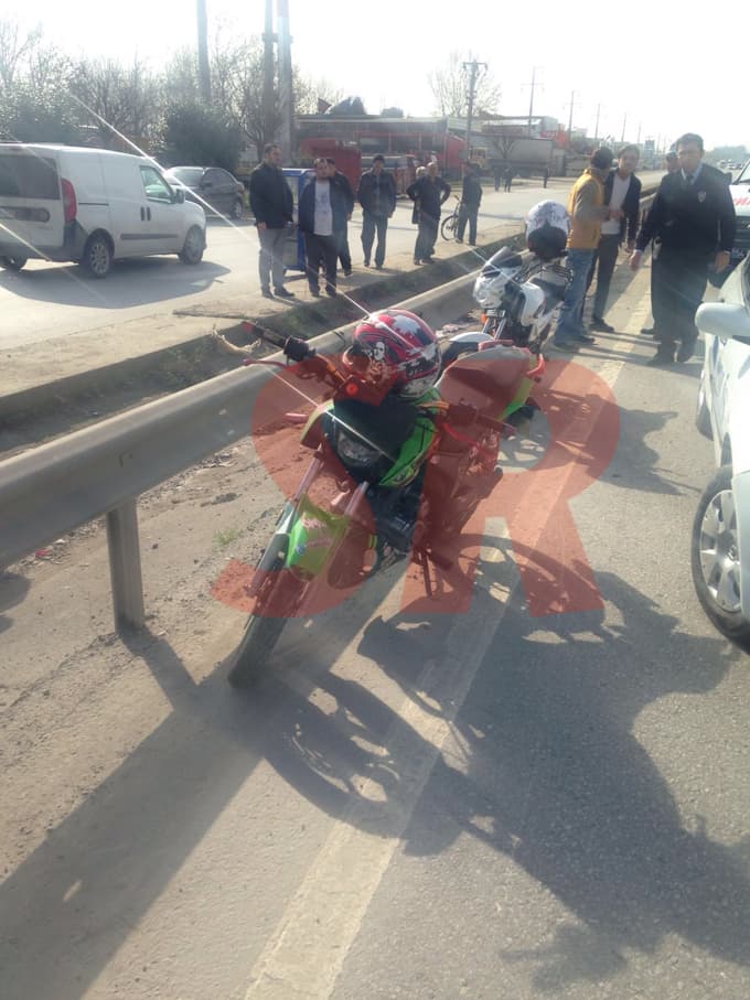 Kask takmayan motosikletli gencin durumu kritik