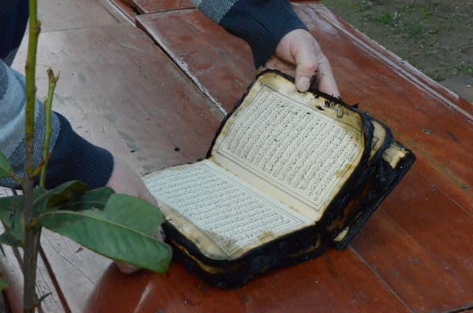 Bu yangında bir tek Kur'an-ı Kerim yanmadı