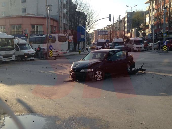 Yenicami'de korkutan kaza!