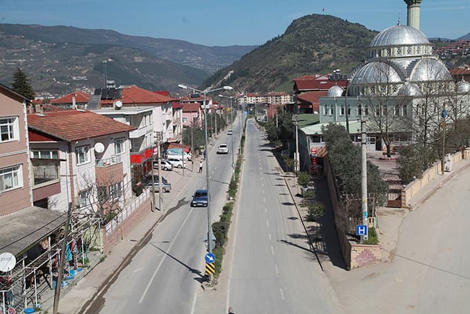 Geyve'de Konyalı Ali Bey Caddesi yenilenecek