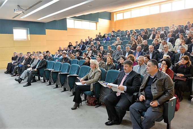 Üniversite birimlerinin performansları değerlendirildi