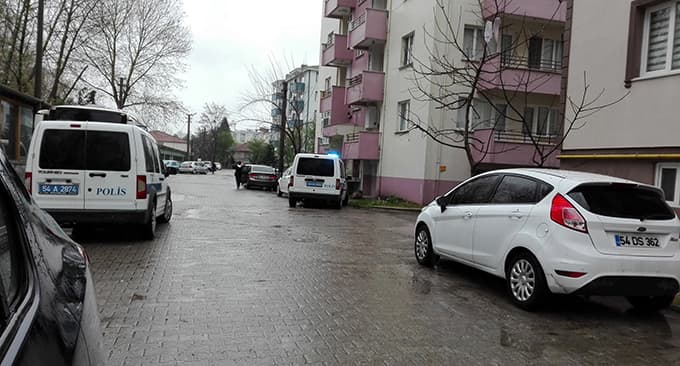 Erenler'de silahlı kavga!