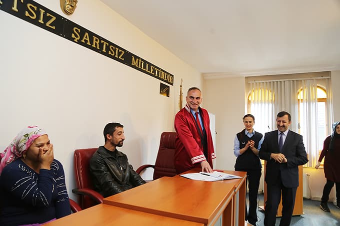 Yıllardır nikahsız yaşayan 8 çifte nikah töreni düzenlendi