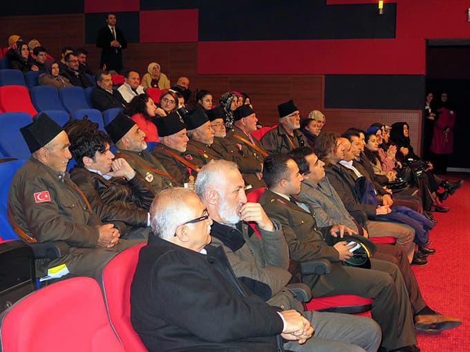 Çanakkale şehitleri Sapanca'da anıldı