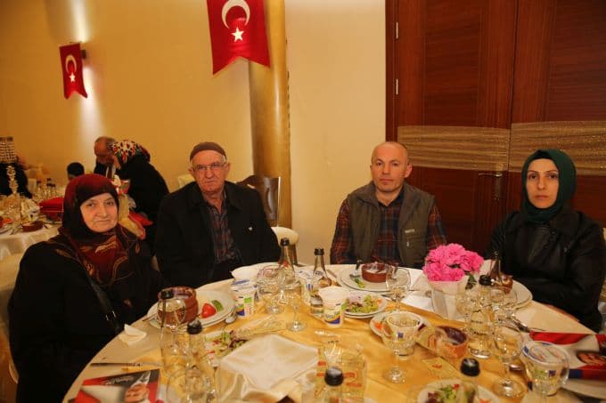Şehit ve gazi yakınları, bu gecede buluştu