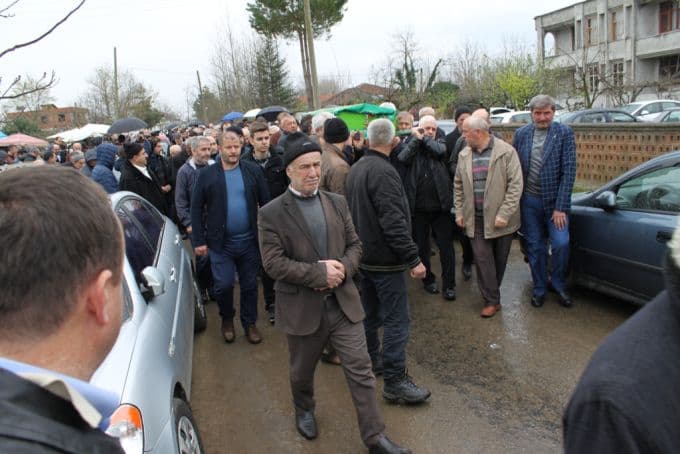 Tanınmış doktor Hüseyin Demirsoy hayatını kaybetti