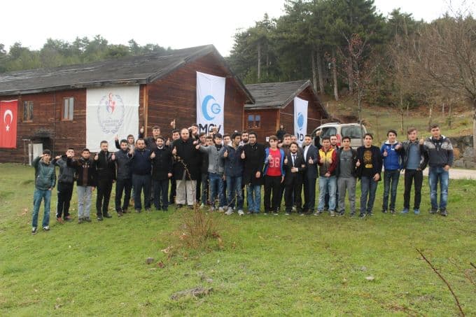 Liseli öğrenciler, AGD'nin kampında buluştu