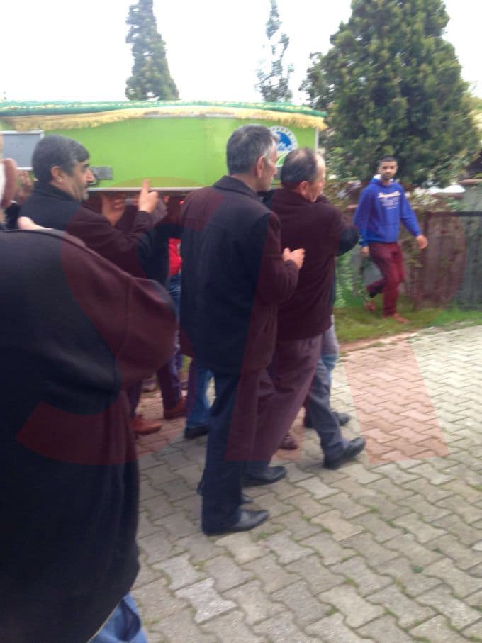 16 yaşındaki genç, amcasını öldürdü
