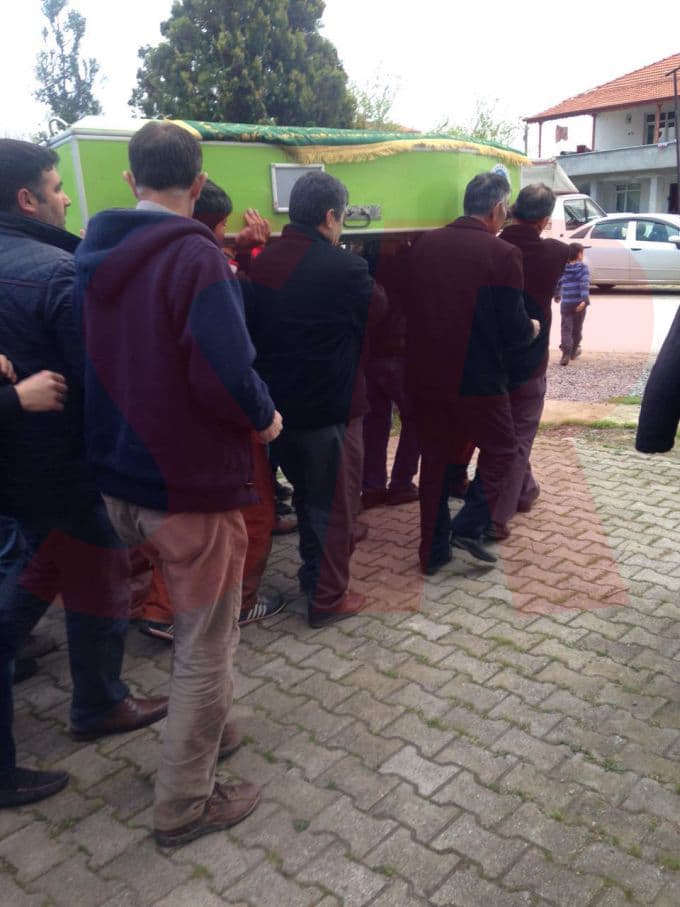 16 yaşındaki genç, amcasını öldürdü