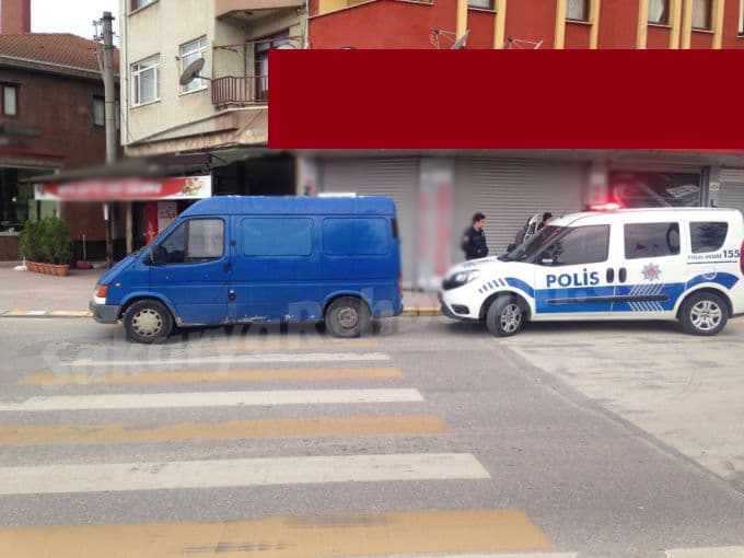 Şehir merkezinde şüpheli araç alarmı
