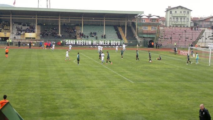 Sakaryaspor kendi evinde kaybetti