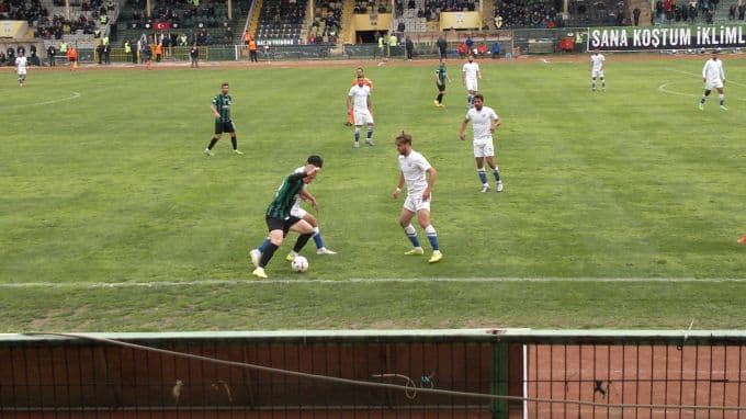 Sakaryaspor kendi evinde kaybetti