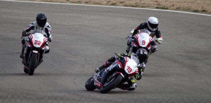Kenan Sofuoğlu ve öğrencileri İspanya'da piste çıkacak