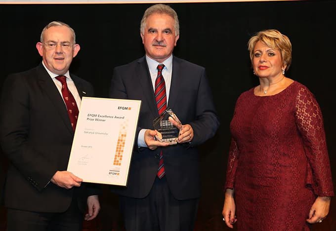 "Biz mükemmeliz, buyursunlar gelsinler"