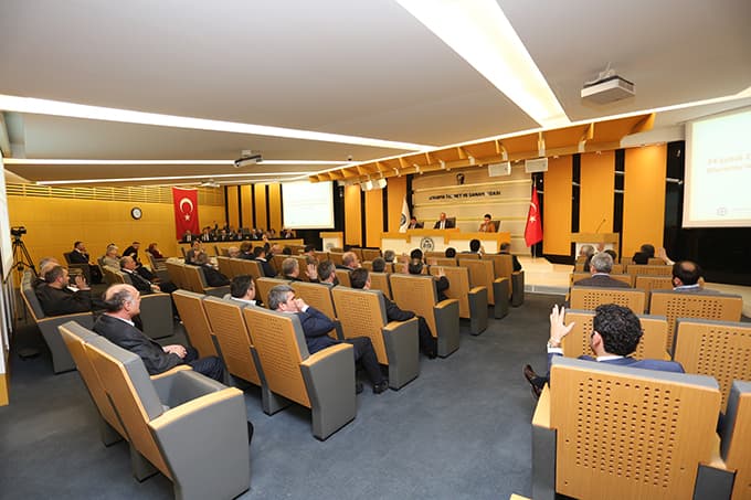 2. El Oto Galericiler Sitesi yolda