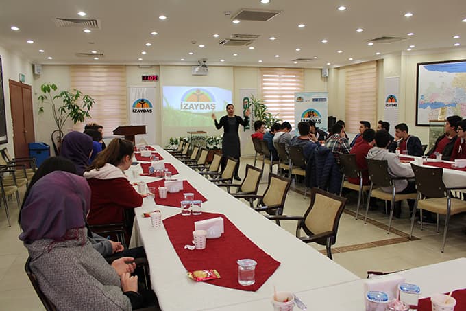 Adabilim öğrencileri Türkiye'nin ilk atık bertaraf tesisinde