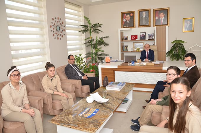 Öztürk birincileri ağırladı