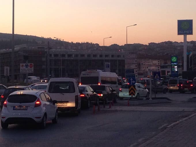 Medeniyet Bulvarı'nda trafik çilesi