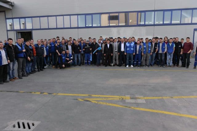O fabrikadaki bin 500 işçiye zam müjdesi