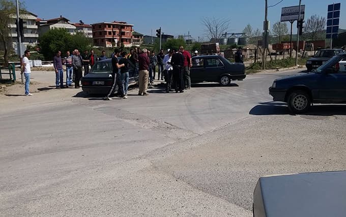 Kaynarca'da maddi hasarlı trafik kazası