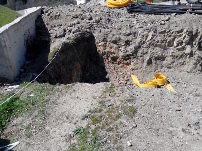 İnşaat, yolunu kapattı