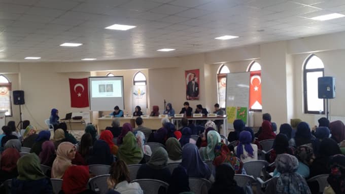 Anadolu İmam Hatip'den İnternet ve Sosyal Medya paneli