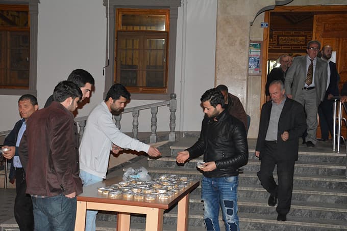 Alparslan Türkeş dualarla anıldı
