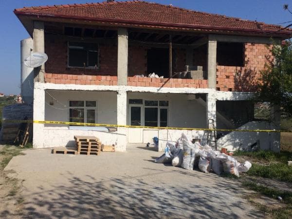 Çiftlikte 2 kişinin cesedi bulundu