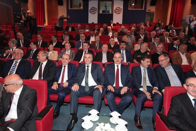 Başkan Toçoğlu, "Sakarya'yı fiberleyeceğiz"