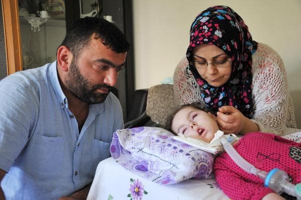 Yardım edilmezse minik Ecrin hayatını kaybedecek