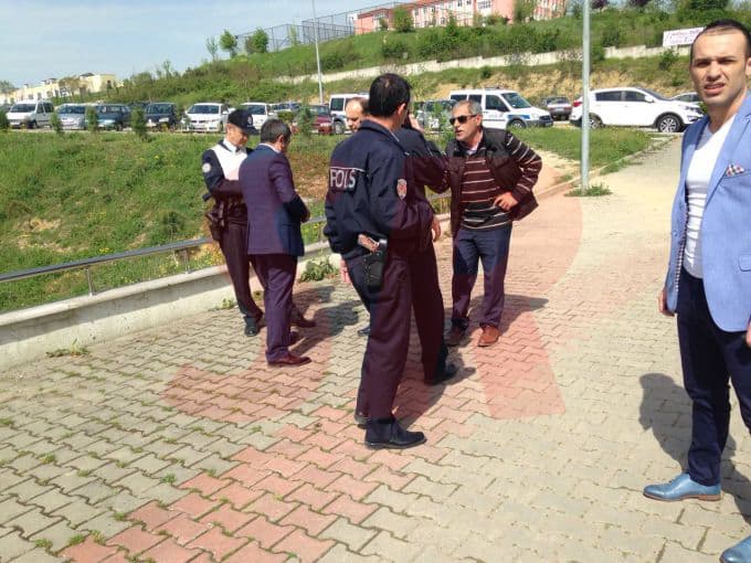 Polisle muhtarın park tartışması karakolda bitti