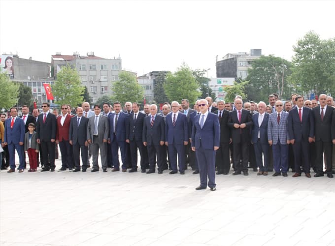 23 Nisan Çelengini Kuntoğlu sundu