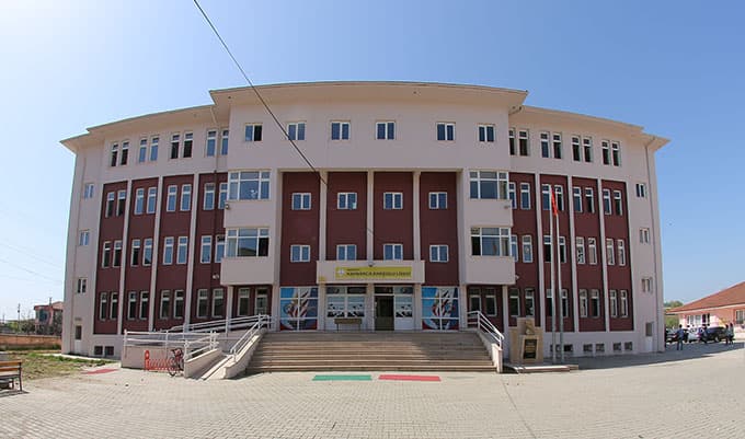 Kaynarca Anadolu Lisesi'nin yeni yüzü