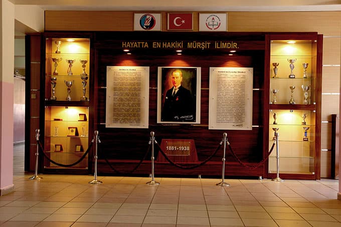 Kaynarca Anadolu Lisesi'nin yeni yüzü