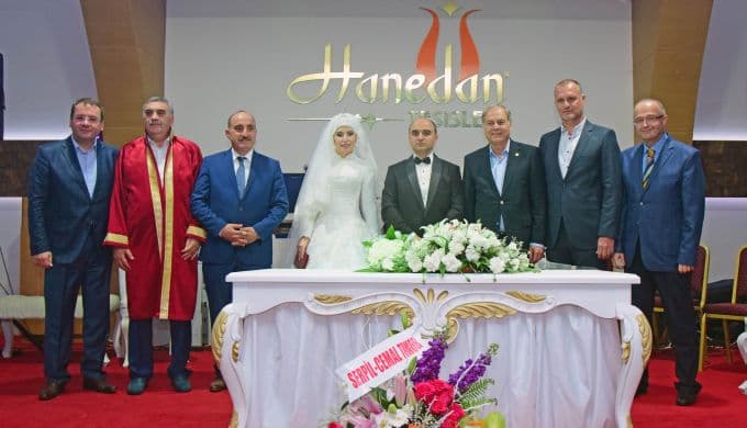 Cerrahoğlu ailesinin mutlu günü