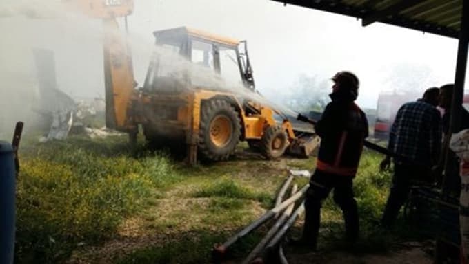 Büyükbaş besi çiftliğinde yangın