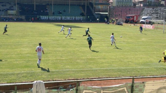 Sakaryaspor Sancaktepe Belediyespor ile karşılaştı
