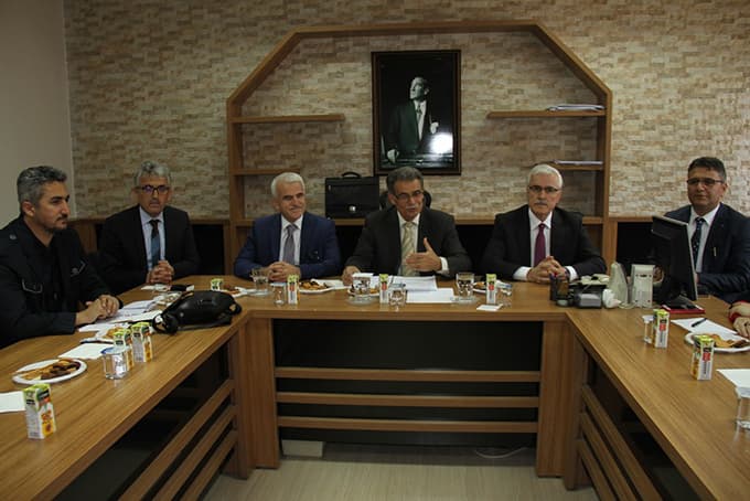 Mehmet Akif Okumaları Projesi 20 ilde devam ediyor