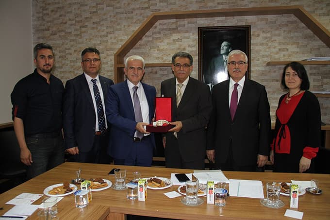 Mehmet Akif Okumaları Projesi 20 ilde devam ediyor