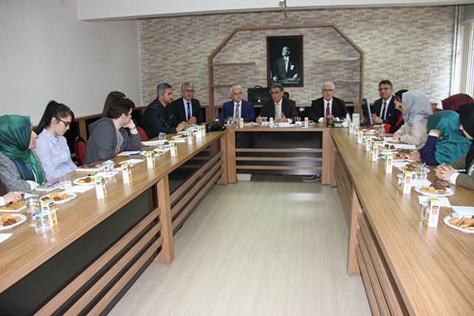 Mehmet Akif Okumaları Projesi 20 ilde devam ediyor